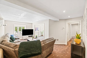 Lounge- click for photo gallery